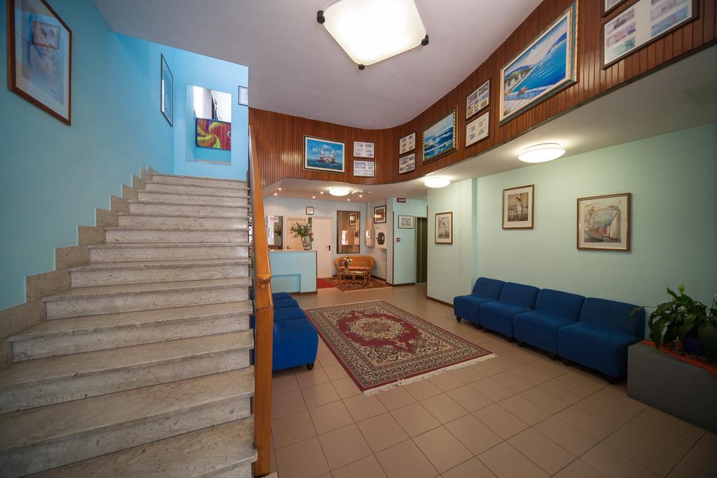 Hotel Madison Riccione Luaran gambar